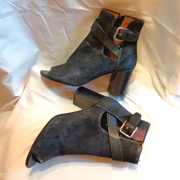 Donald J Pliner Kara Black Suede Womens Ankle Boots. Size 8M - Picture 2 of 15